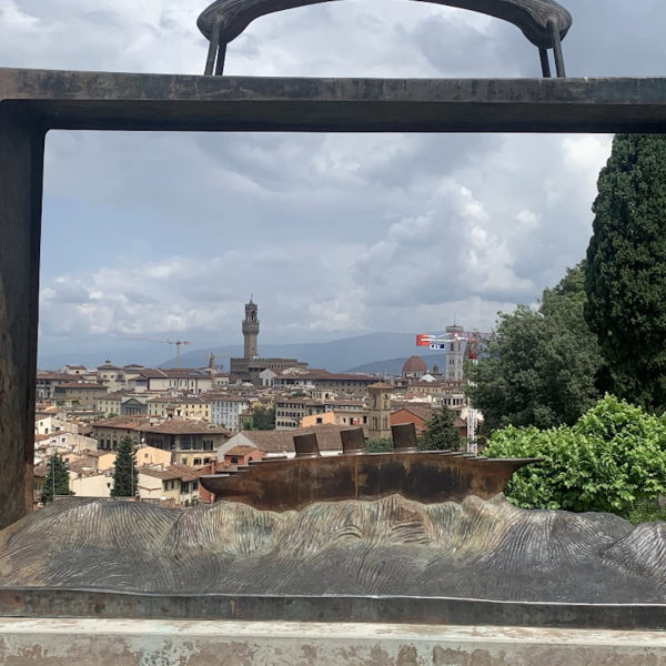 La scoperta delle statue di Folon